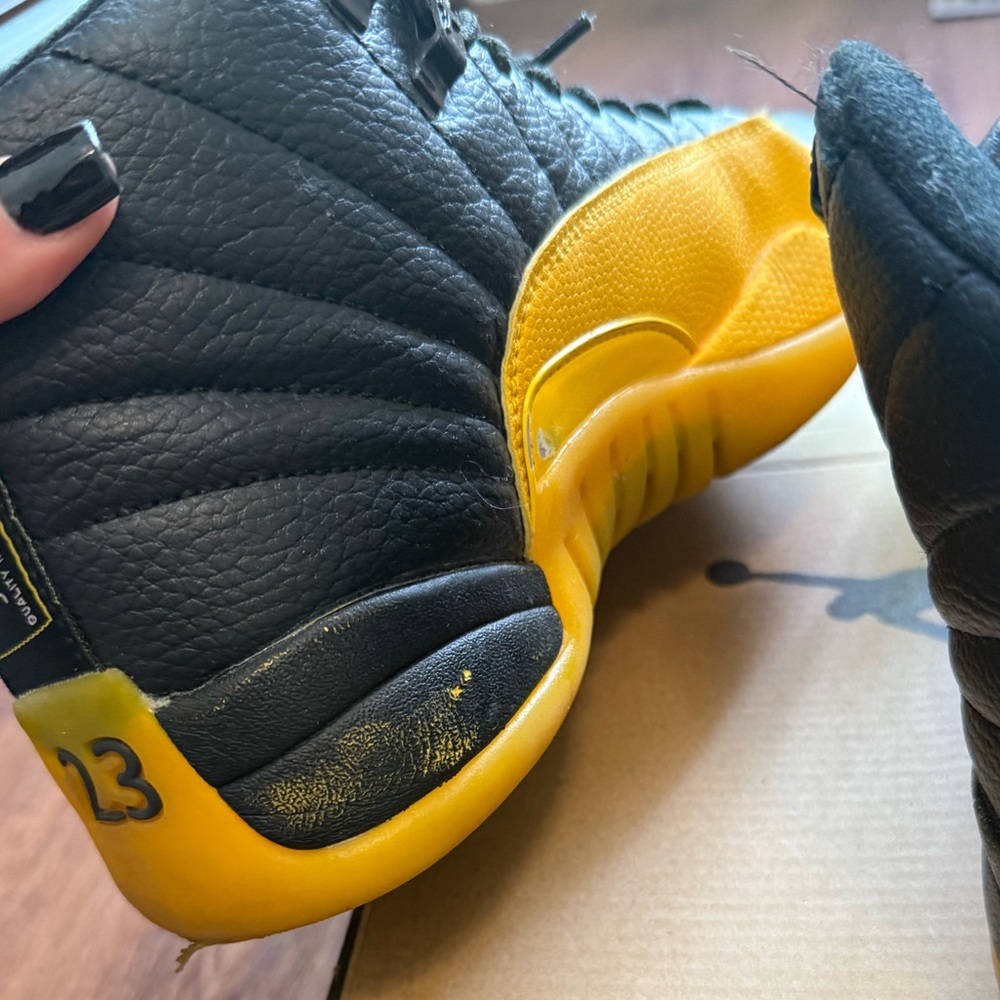 Air Jordan 12 Retro ‘University Gold’ - Picture 3 of 9